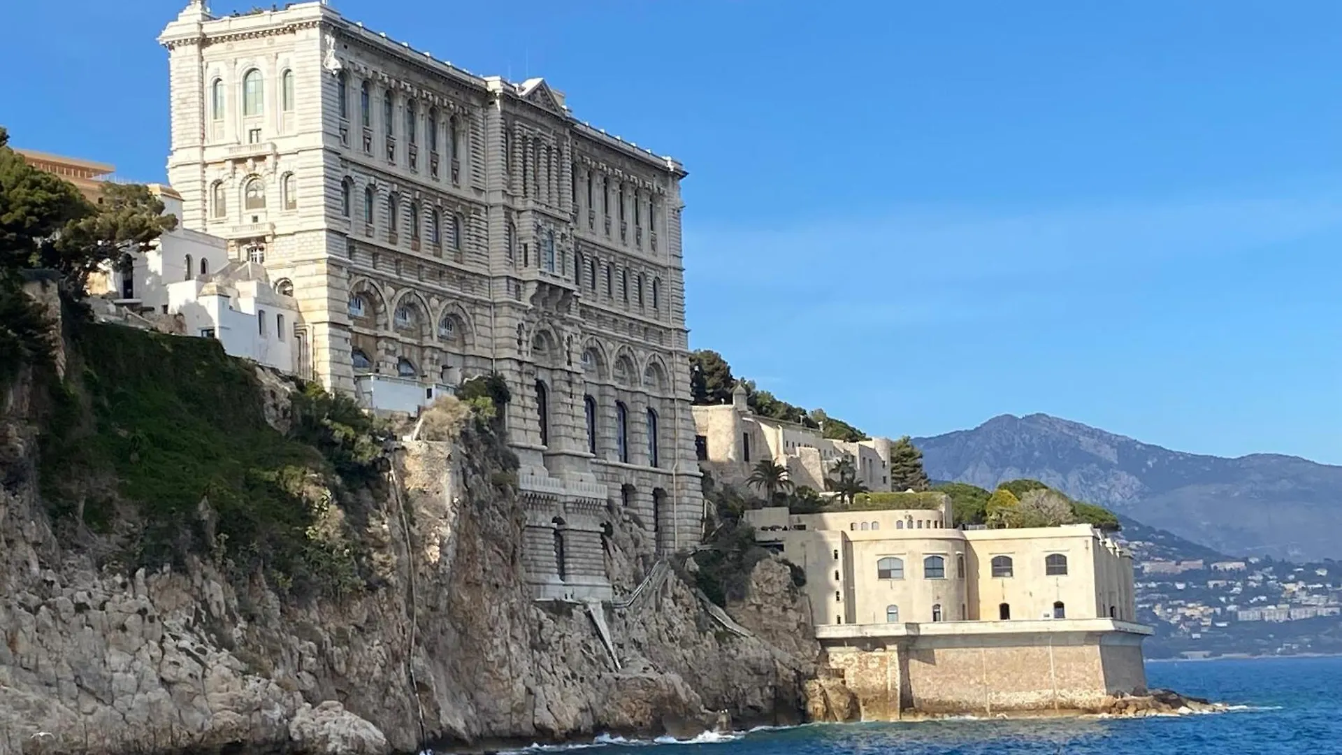 Apartament Monaco Flat